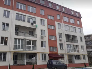 Продам квартиру 33 кв. м., 5/6, новый дом, жк Лазурный.