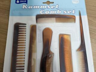 Продам новый комплект расчёсок - отличный подарок цена сто рублей.