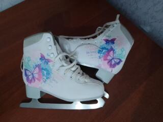 Продам коньки в идеальном состоянии, размер 38