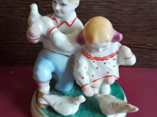 Продам, обмен Редкие Фарфоровые Статуэтки, Серии Счастливое детство