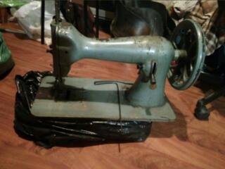 КУПЛЮ. Машину СССР. 21 класса. Колонковую машину. Распошивалку 5 ниточ