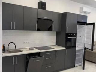 Продается 2-х комнатная квартира с ремонтом. Востребованный район ...