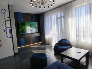 В продаже двухкомнатная квартира в Аркадии. Новый дом бизнес класса. .