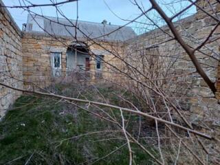 Продам дом в центре Латовки