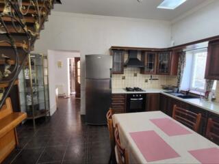 Продам дом 120м2 район Малиновского на  Черемушках