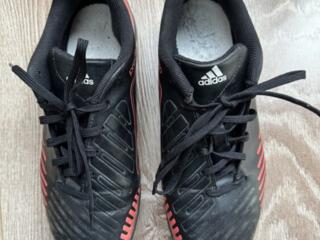 Футбольные подростковые бутсы с шипами Adidas. Бельцы Размер 41