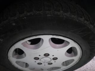 ЗИМНЯЯ сайлун 205.65.15 4 шт-300 руб.