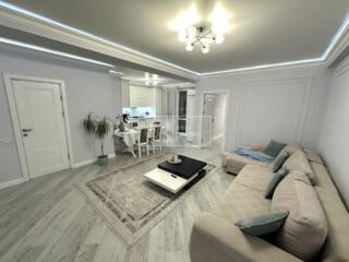 Vă propunem spre chirie apartament cu 2 odăi și living spațios, bloc .