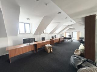 Se oferă spre chirie oficiu în sectorul Centru, pe str. Mitropolit ...