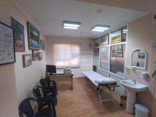 Se dă în chirie spațiu de birouri cu suprafața de 101 m.p., pe bd. ...