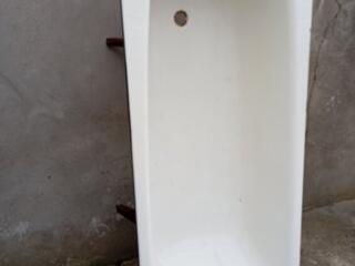 Продам дешево ванну стальную 1,7 Б/у новые: хомуты, чугунный фланцевый