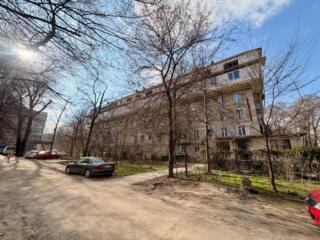 Apartament cu 2 camere, Botanica.