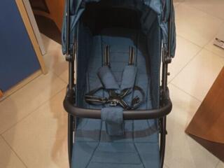 Продам прогулочную коляску Carello Bravo SL
