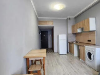 Продам квартиру - студию 23 кв. м., 3/8, новый дом, жк Солнечный дом.