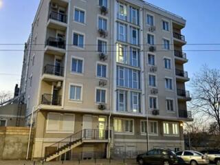 Продам квартиру 35.7 кв. м., 6/6, новый дом, жк Рождественский.