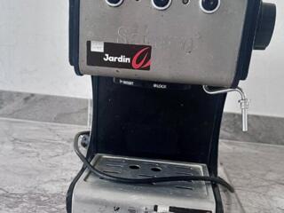 Продам Кофеварку и Термопод