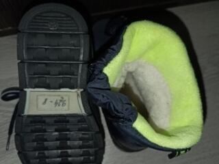 Продам Кенгуру и Детские ботинки