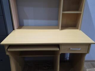 Продам стол