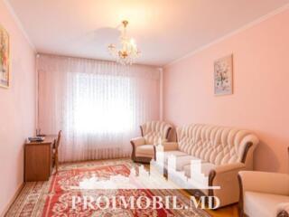 ​ ​ Vă propunem spre chirie această сasă amplasată în sect. Buiucani, 