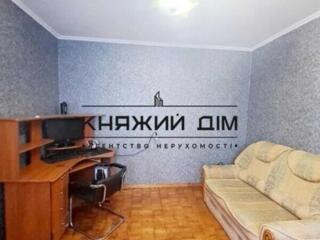 Оренда 4 кімнатної квартири м. Позняки по вул. Анни Ахматової, 13б. ..