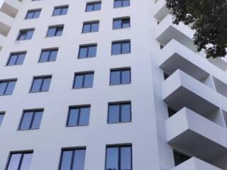 Предлагается к продаже просторная 2-х комнатная квартира площадью 61 .