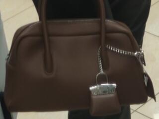 Новые Сумочки, Натуральная, качественная кожа; Итальянская Сумка, б/у