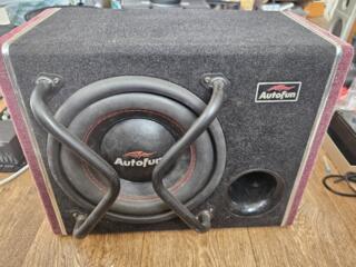 Саб в автомобиль-срочно.