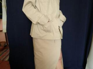 Актуальная в стиле "сафари" куртка, жакет, ветровка.