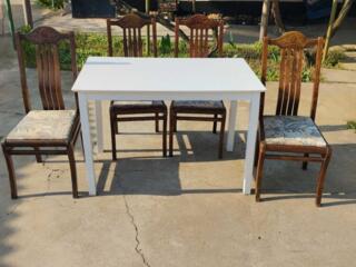 Продам стол + стулья в отличном состоянии -за всё 2000 руб