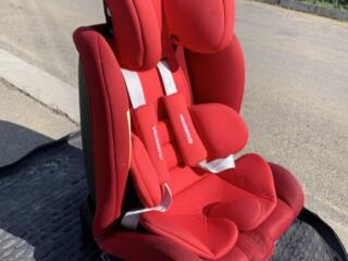 Продается профессиональное автокресло