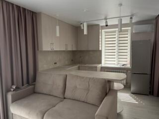 Стильная с новым ремонтом студия в центре города на против «платформы»