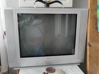 Продам телевизор в рабочем состоянии 500 рублей
