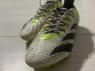 Бутсы футбольные