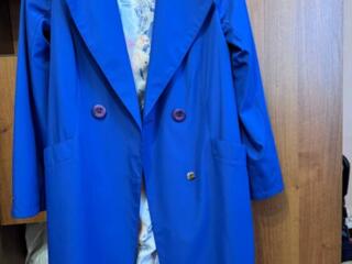 Верхняя одежда на весну, осень размер - 46