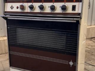 Продам рабочую газовую плиту