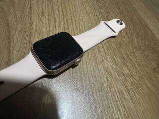 Часы Apple Watch se