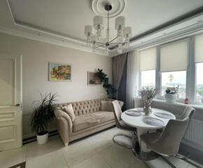 Продам 2-х квартиру  на Среднефонтанской