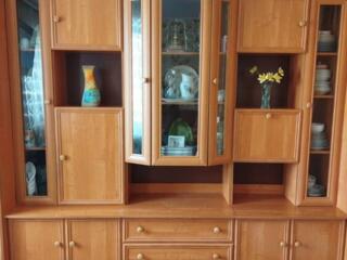 Продам сервант