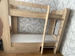 Продам двухъярусную кровать