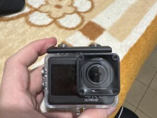 Vând cameră pentru motocicletă(bicicleta) cu fixare la cască