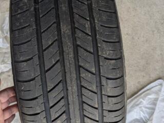 Пара резины. Мягкая.