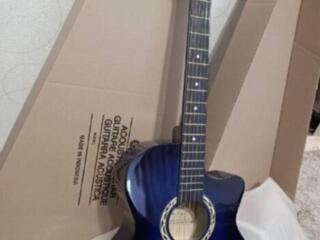 Срочно продам новую акустическую гитару в идеале еще в коробке