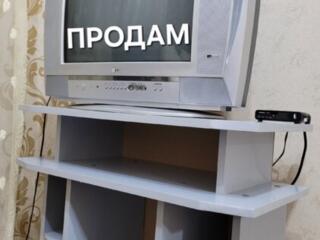 Продам телевизор LG + приставка + тумба+ бесплатная доставка