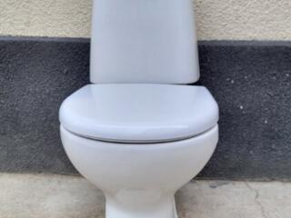 Продам унитаз Colombo (б/у, отличное состояние)