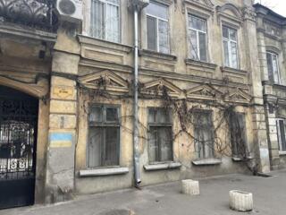 Продам помещение под офис, магазин в центре, Дегтярная / ...