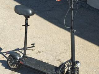 Продам электросамокат