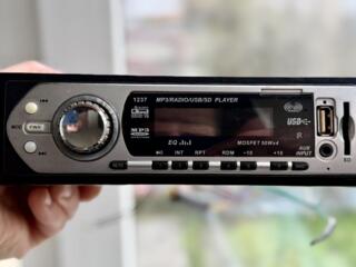 Продам автомагнитолу