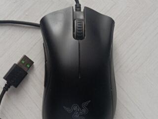 Продам мышку Razer Deathadder essential торг уместен