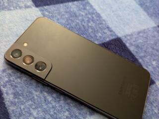 Samsung S22+ 8/128 идеальный рекомендую 170€