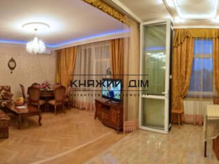 Здам 2-х кім. роздільну квартиру за адресою Бульвар Лесі Українки 7а. 